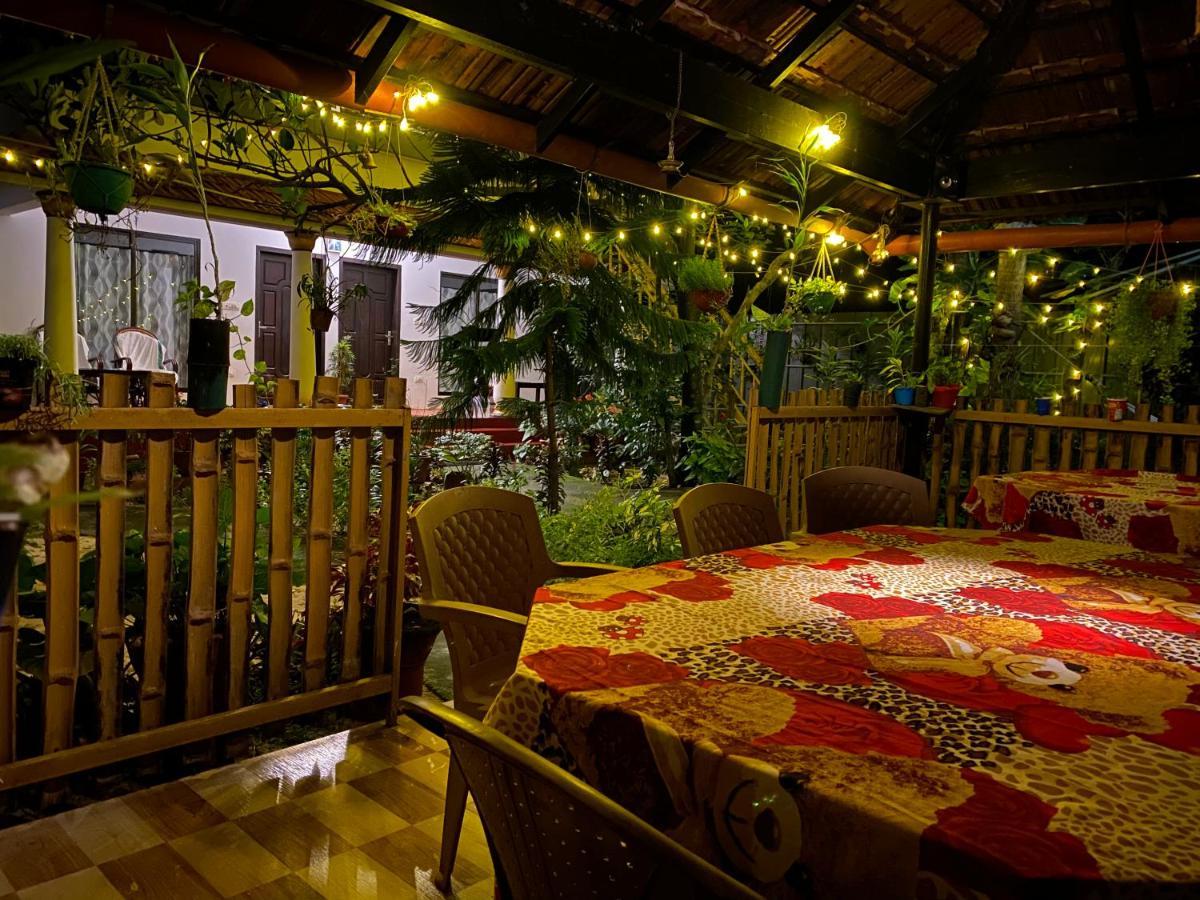 Ferienwohnung Marari John'S Beach Mararikulam Exterior foto
