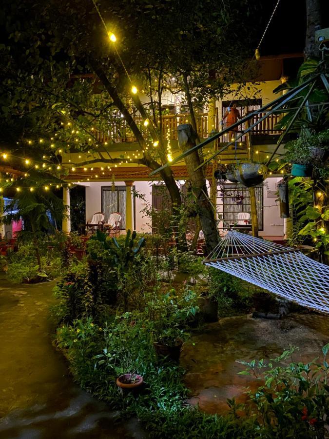 Ferienwohnung Marari John'S Beach Mararikulam Exterior foto