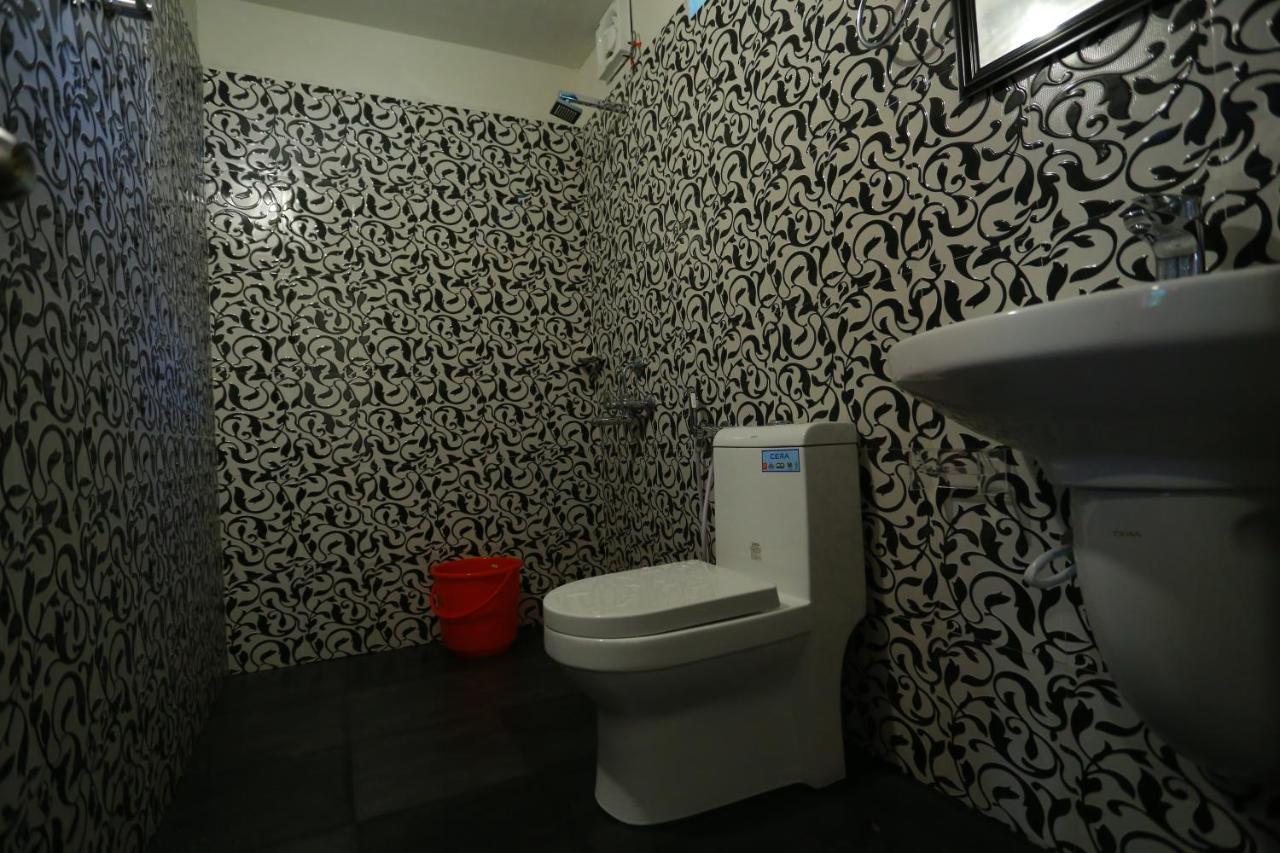 Ferienwohnung Marari John'S Beach Mararikulam Exterior foto