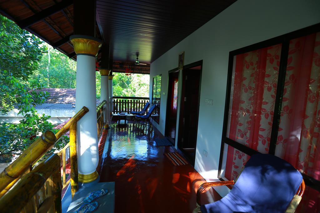 Ferienwohnung Marari John'S Beach Mararikulam Exterior foto