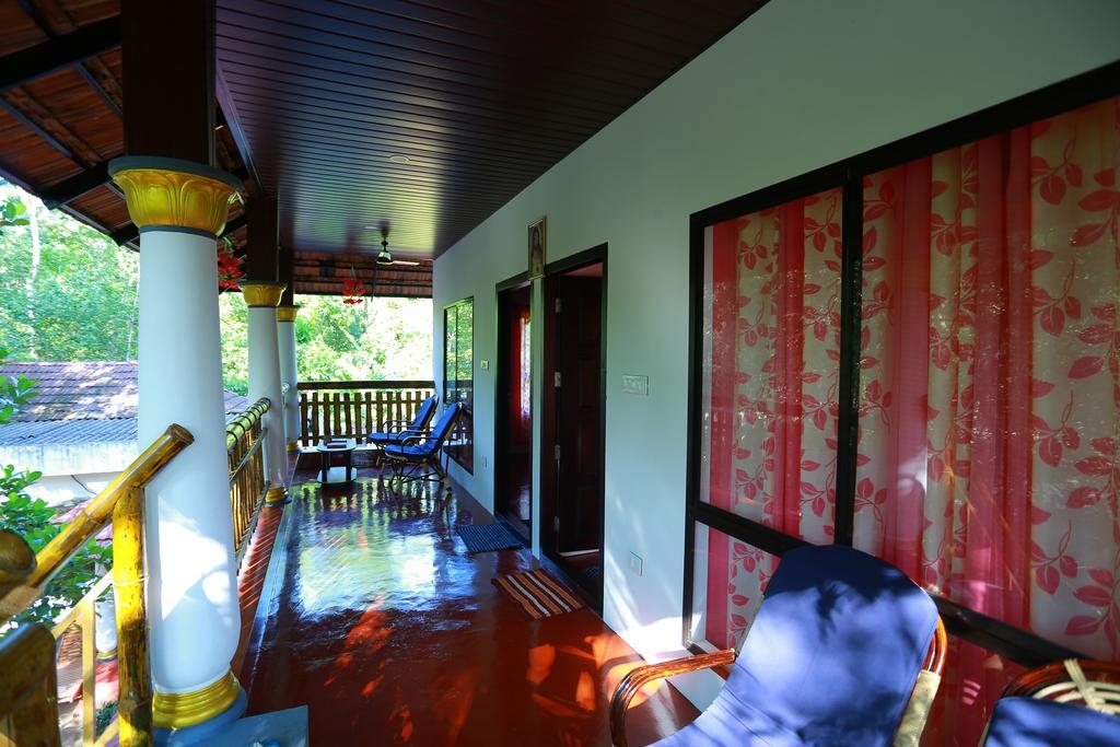 Ferienwohnung Marari John'S Beach Mararikulam Exterior foto