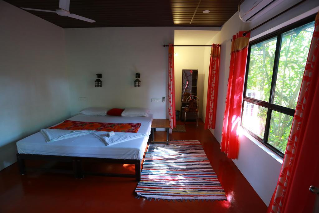 Ferienwohnung Marari John'S Beach Mararikulam Exterior foto
